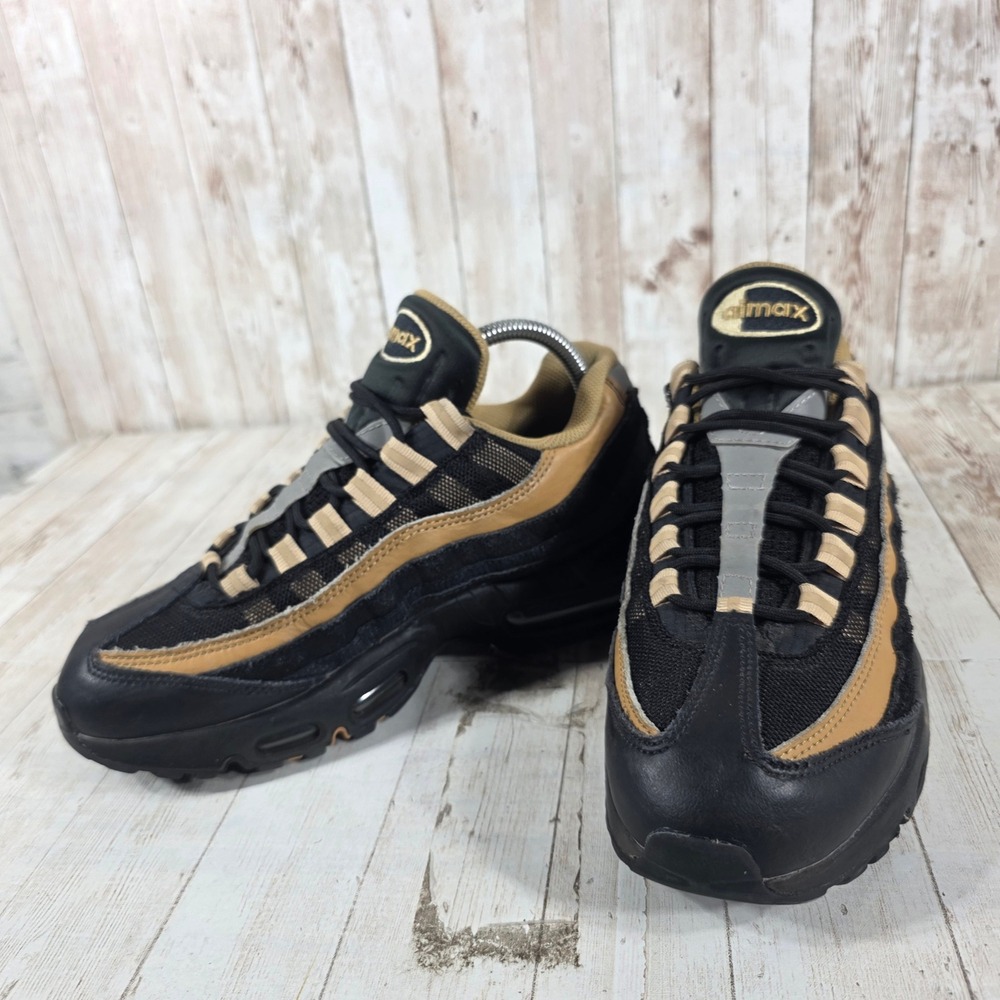 Nike Air Max 95 Mens Black Elemental Gold Sneakers DM0011-004 Size 7 - Picture 3 of 8